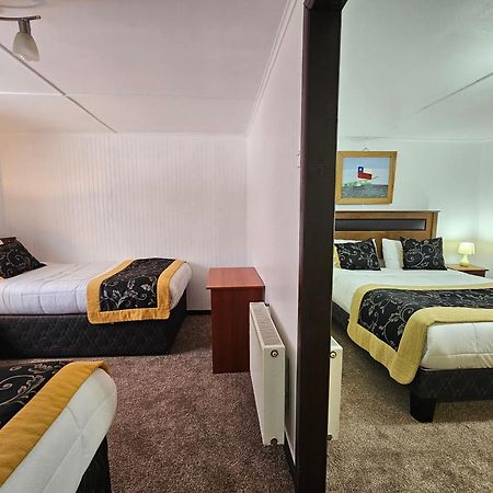Hotel Forjadores Del Cabo De Hornos Пуерто Уилямс Екстериор снимка