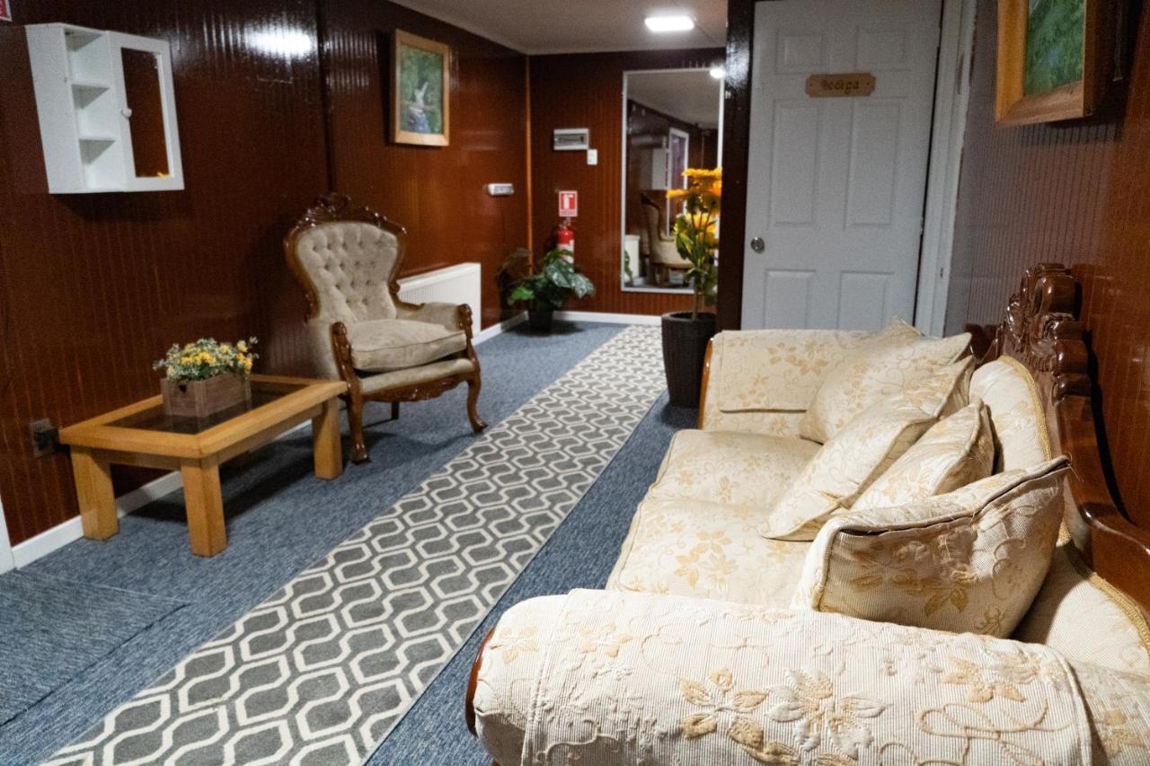 Hotel Forjadores Del Cabo De Hornos Пуерто Уилямс Екстериор снимка